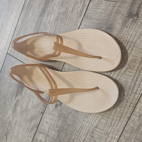 Crocs Isabella T-Strap Thongs Sandals - Picture 1 of 6